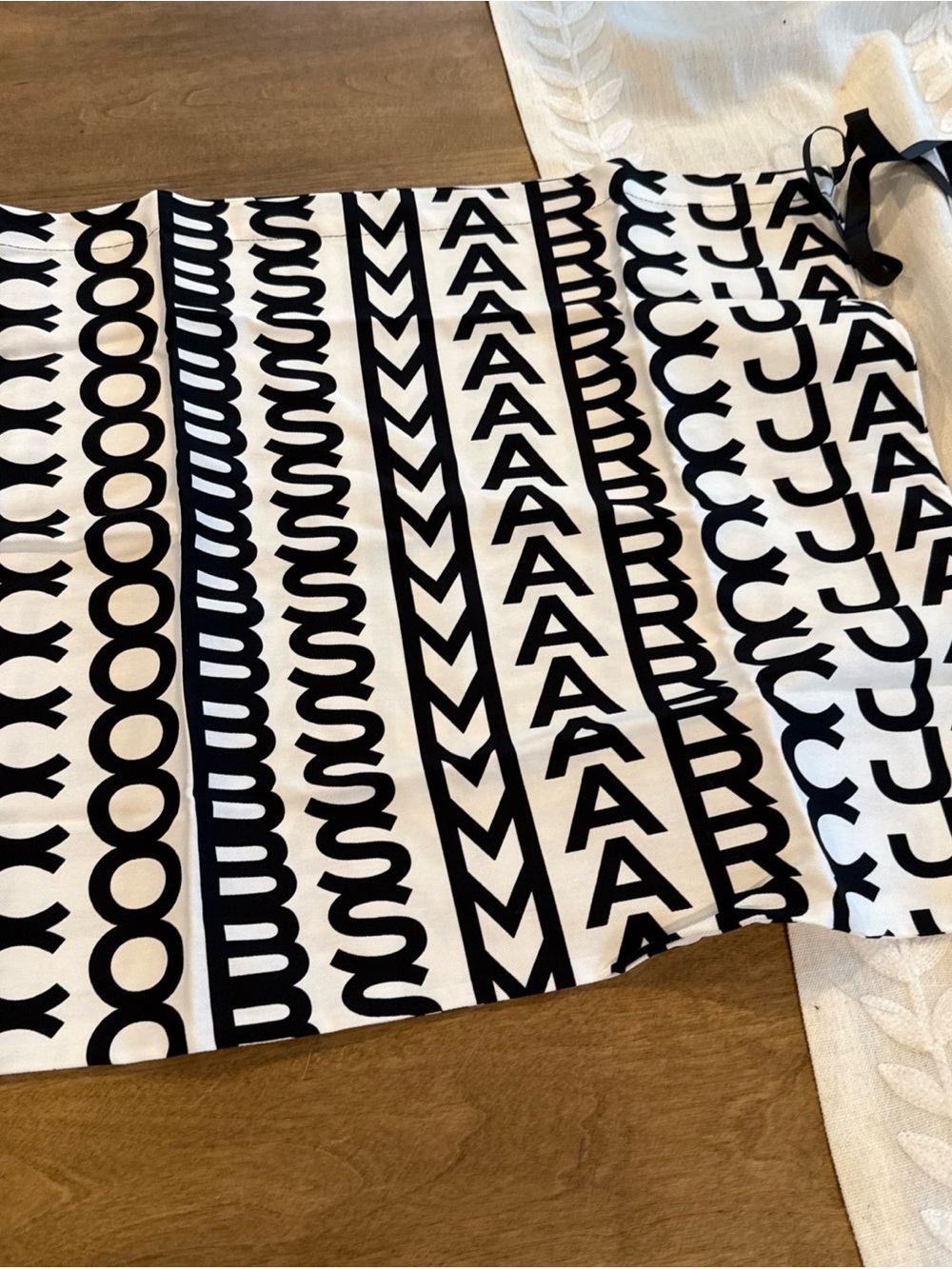 Marc Jacobs Monogram Logo Cotton Dust Bag White Black Drawstring Medium 19x17.5